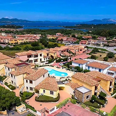 Villaggio Turchese ホテル 4*